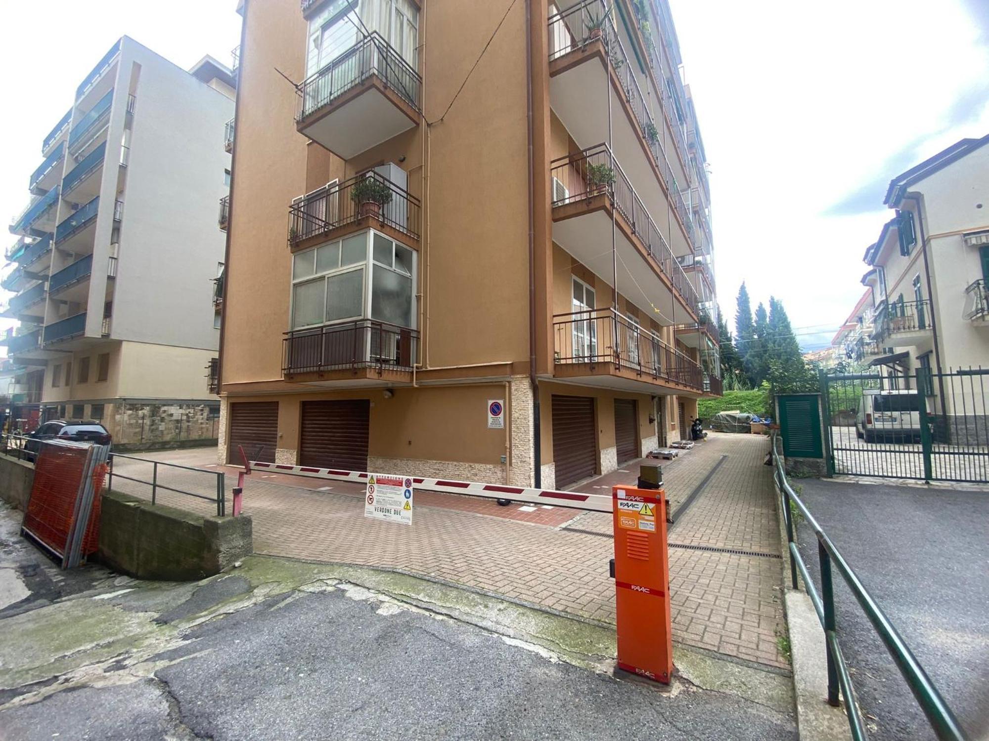 Babyaccomodation Family Bright Pietra Ligure Exterior foto
